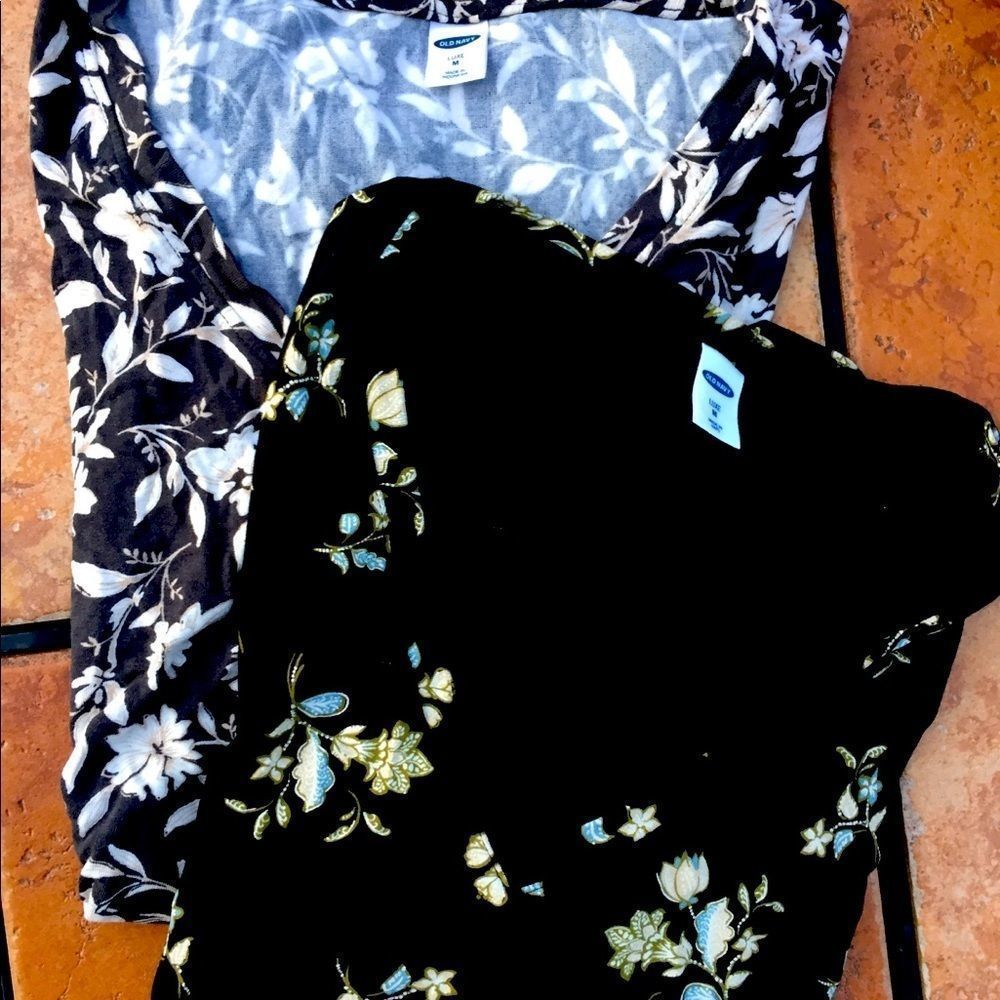 Women’s Old Navy Floral tees- set of 2